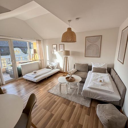 C4S Come4Stay Altoetting - 3-Zi Whg I Zentrale Lage I Parkplatz I Balkon I Wifi I Smarttv I 1 Kingsize, 1 Queensize Bett I Office Arbeitsplatz I Wohnbereich Mit Couch Und Essbereich I Voll Ausgestattete Kueche I Nespresso Eksteriør bilde