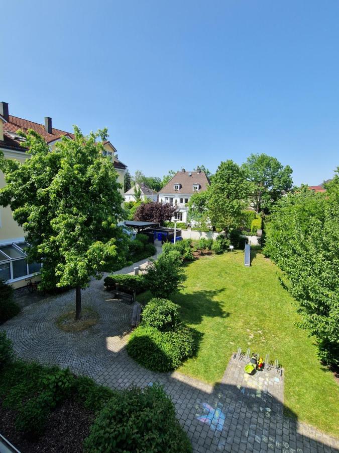 C4S Come4Stay Altoetting - 3-Zi Whg I Zentrale Lage I Parkplatz I Balkon I Wifi I Smarttv I 1 Kingsize, 1 Queensize Bett I Office Arbeitsplatz I Wohnbereich Mit Couch Und Essbereich I Voll Ausgestattete Kueche I Nespresso Eksteriør bilde