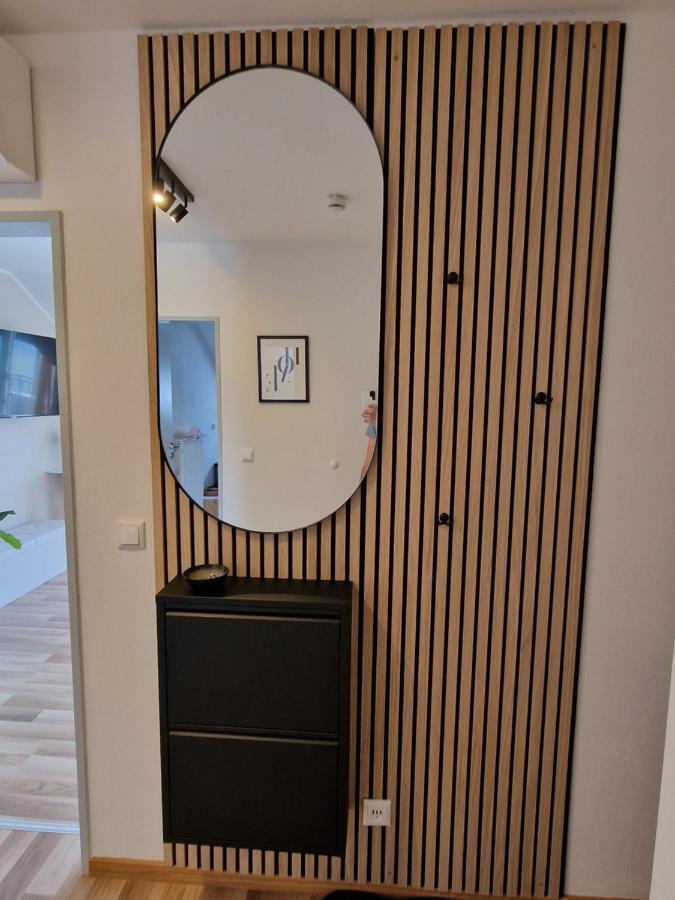 C4S Come4Stay Altoetting - 3-Zi Whg I Zentrale Lage I Parkplatz I Balkon I Wifi I Smarttv I 1 Kingsize, 1 Queensize Bett I Office Arbeitsplatz I Wohnbereich Mit Couch Und Essbereich I Voll Ausgestattete Kueche I Nespresso Eksteriør bilde